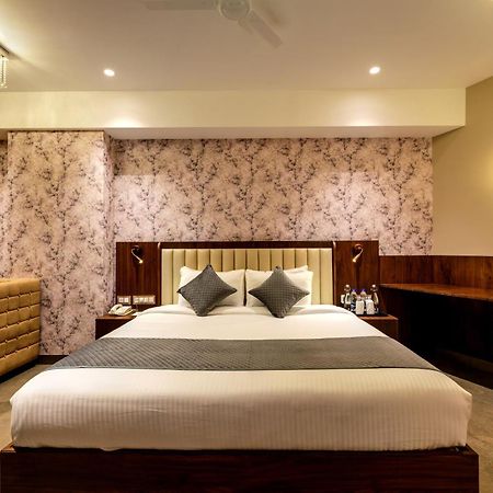Sundex Hotel 坦贾武尔 外观 照片