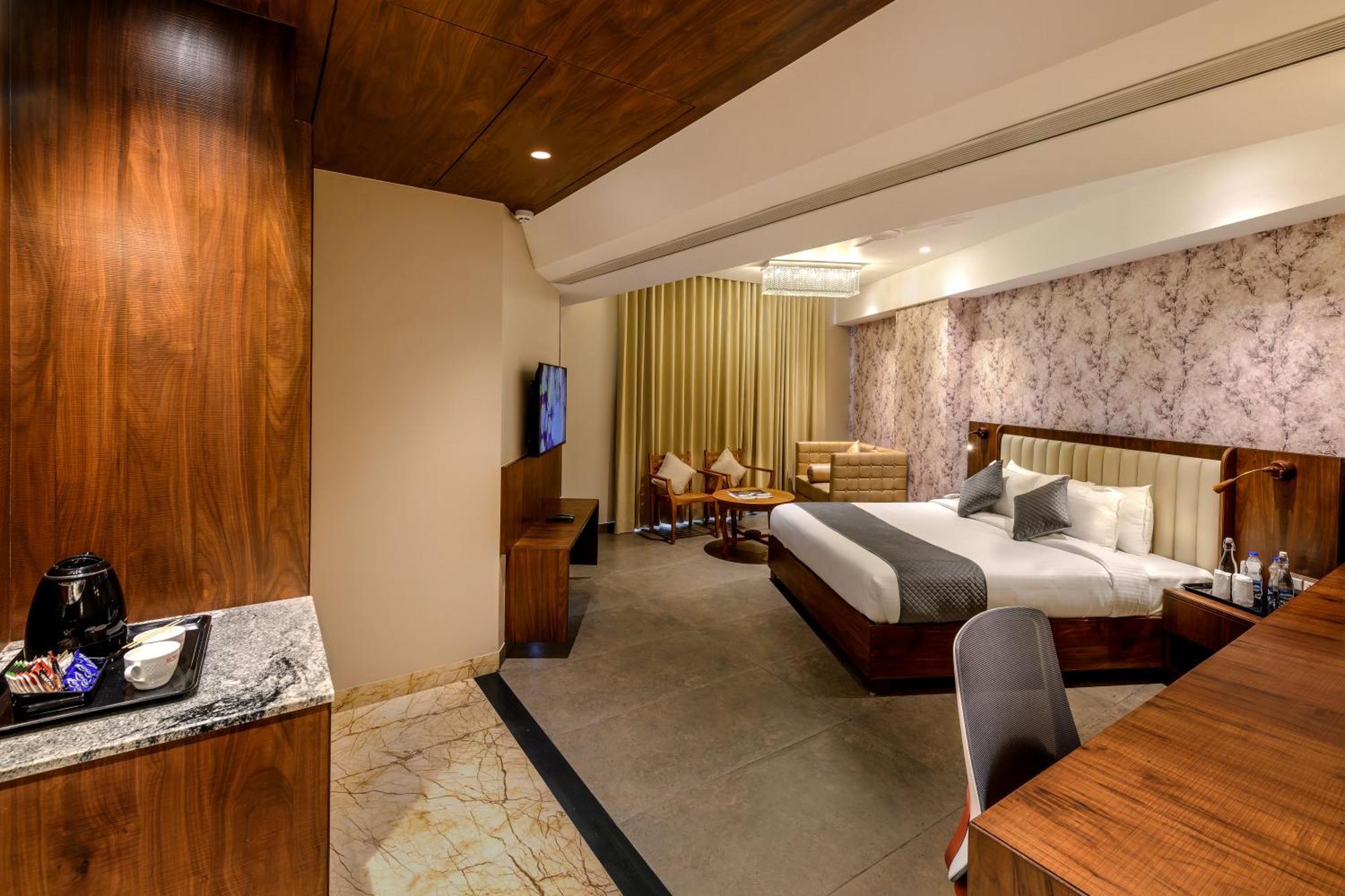 Sundex Hotel 坦贾武尔 外观 照片