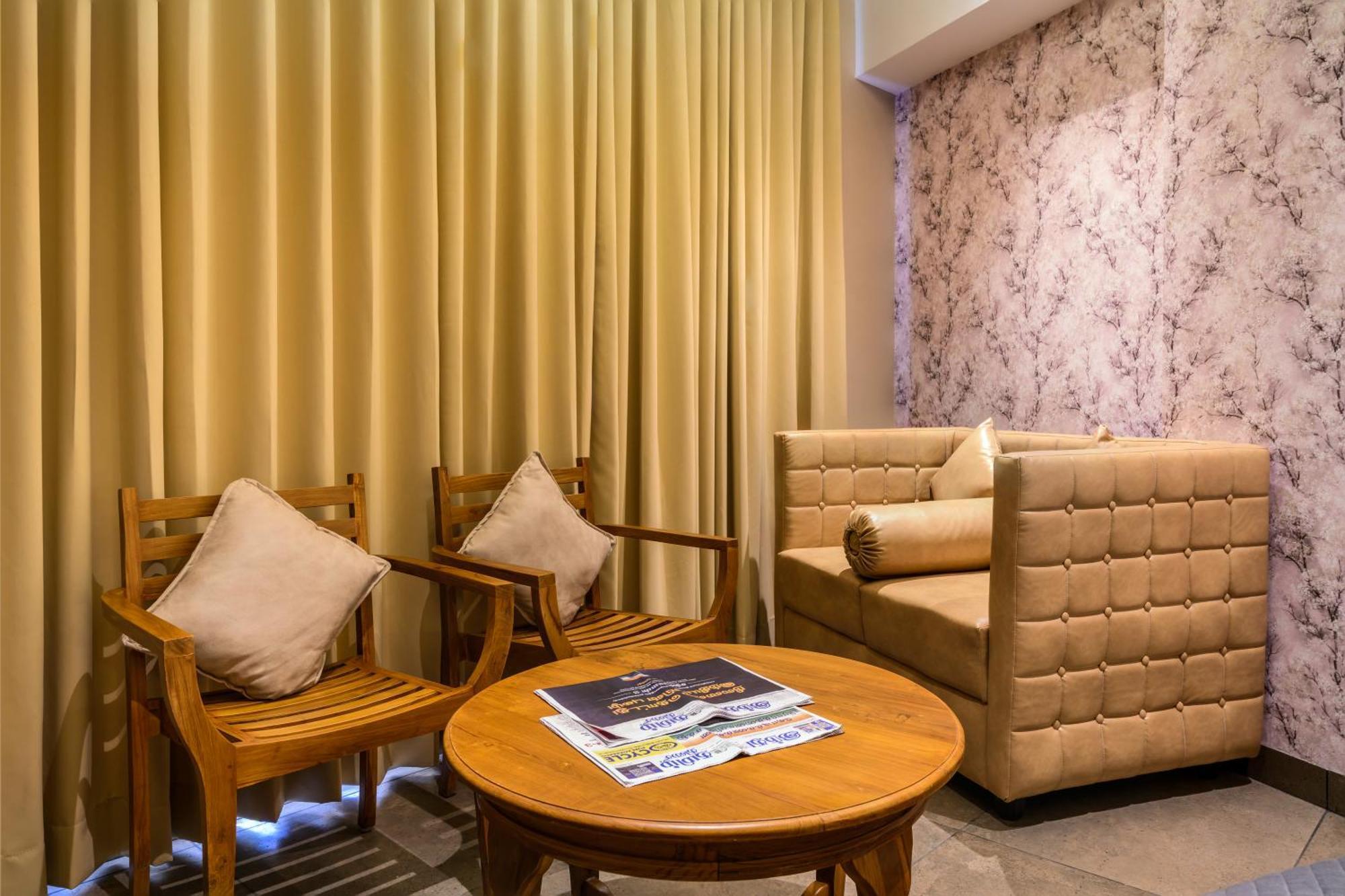 Sundex Hotel 坦贾武尔 外观 照片