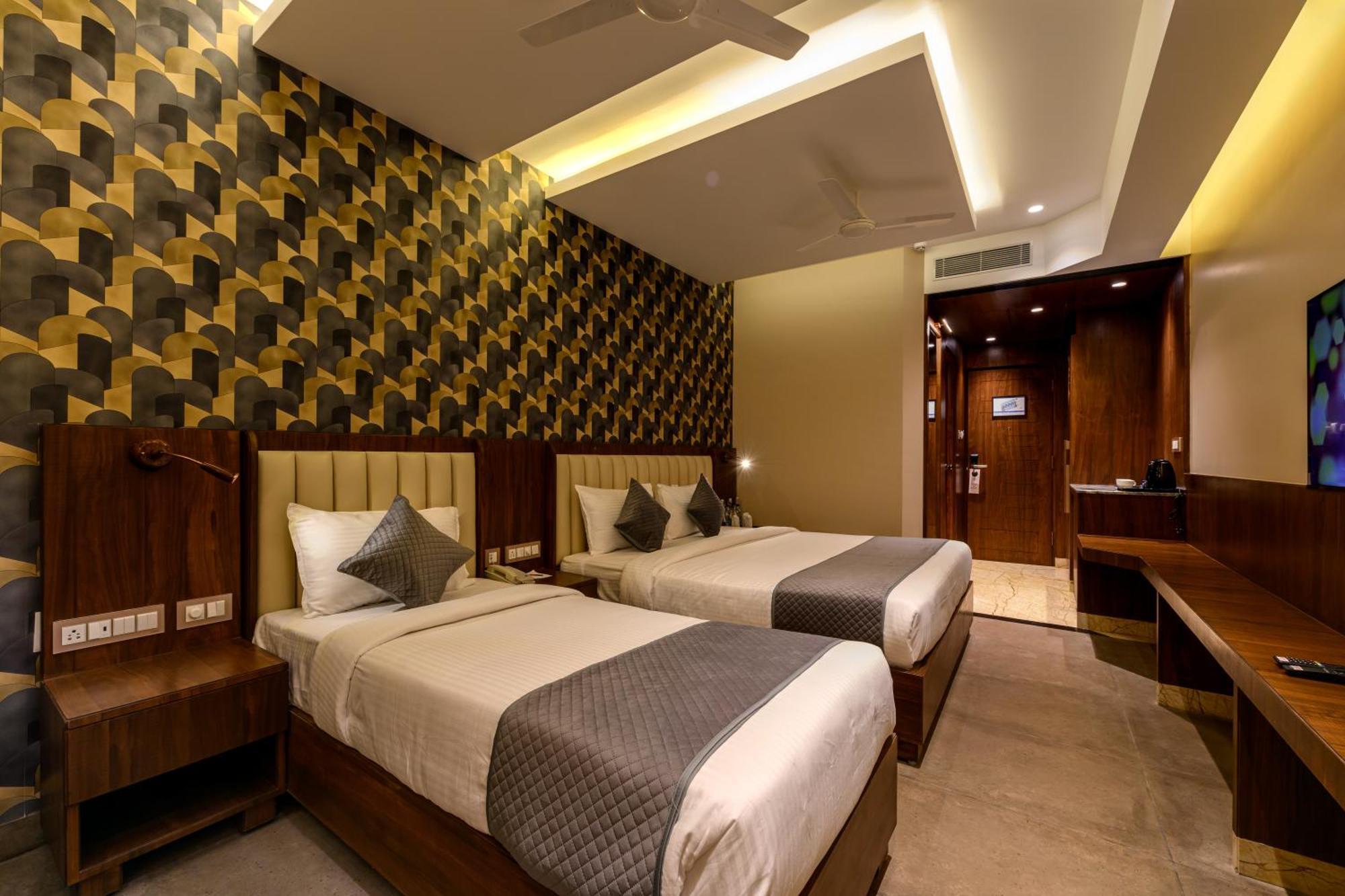 Sundex Hotel 坦贾武尔 外观 照片
