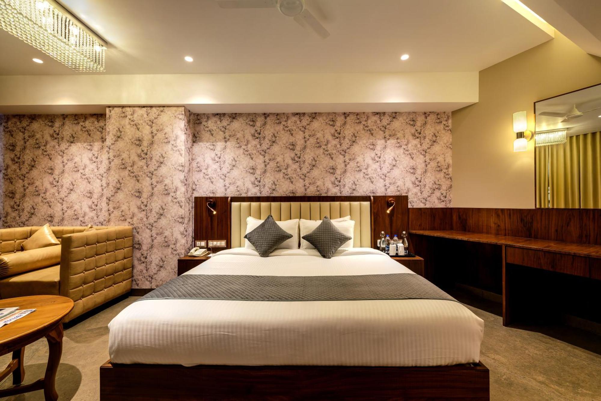 Sundex Hotel 坦贾武尔 外观 照片